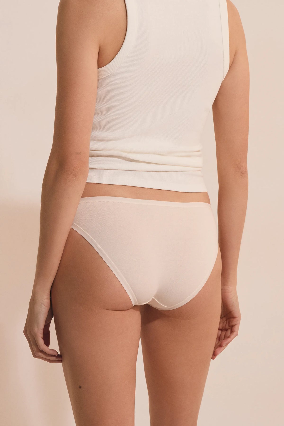 WHITE LINEN