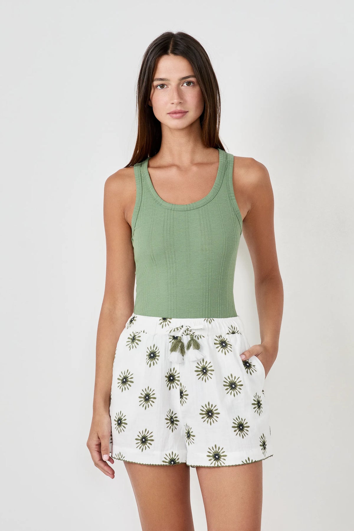 LIGHT GREEN