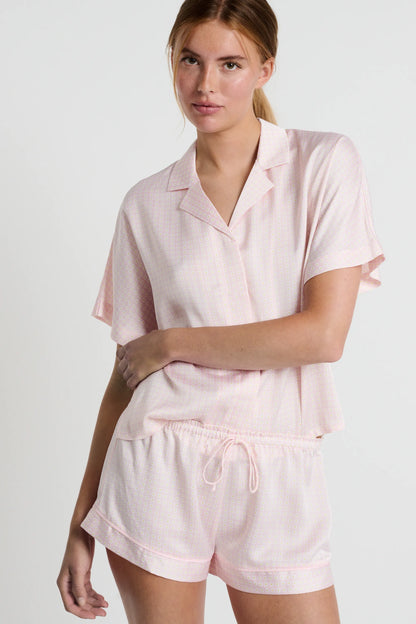 PRINTED PINK BACKGROUND