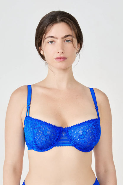 BRIGHT BLUE