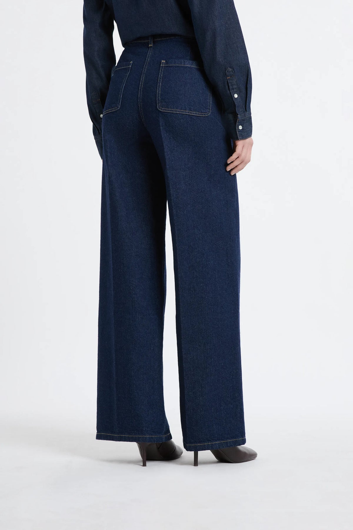 DENIM BLUE