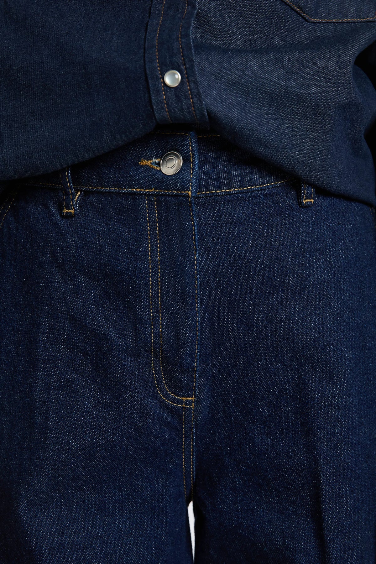DENIM BLUE