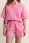 PRINT. PINK BACKGR