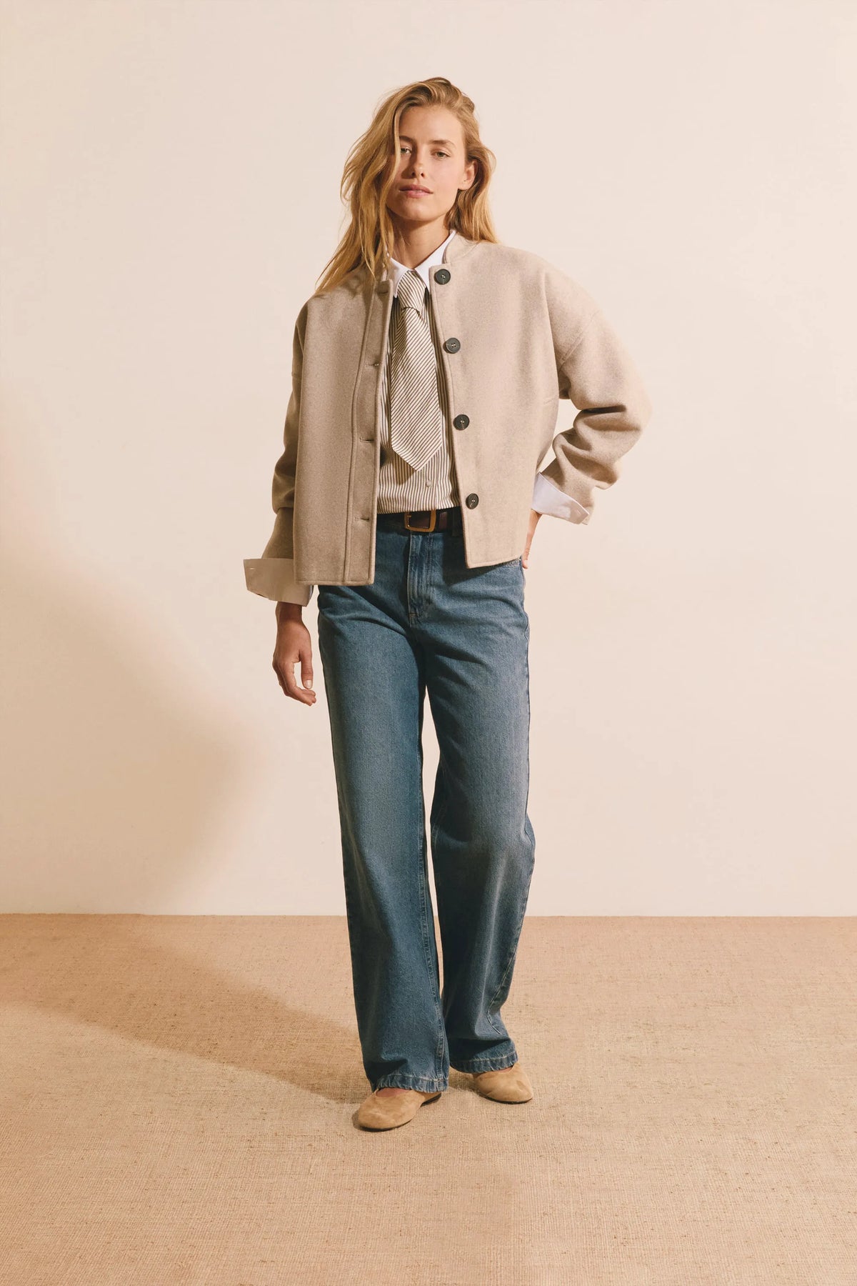 BEIGE
