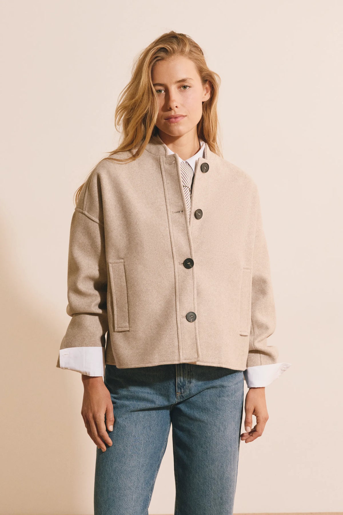 BEIGE