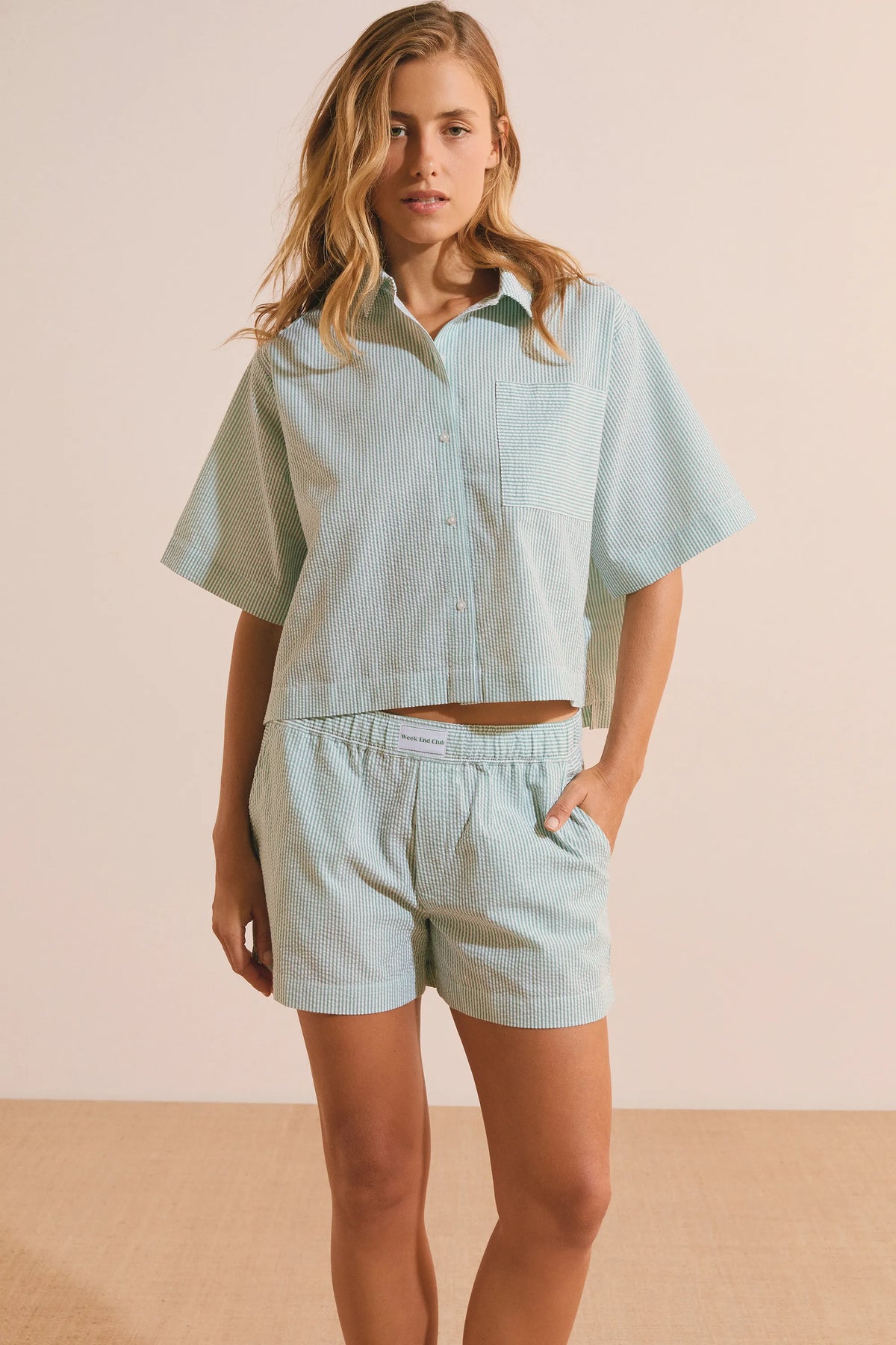 GREEN