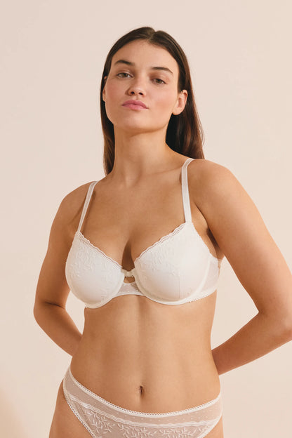 OFF WHITE