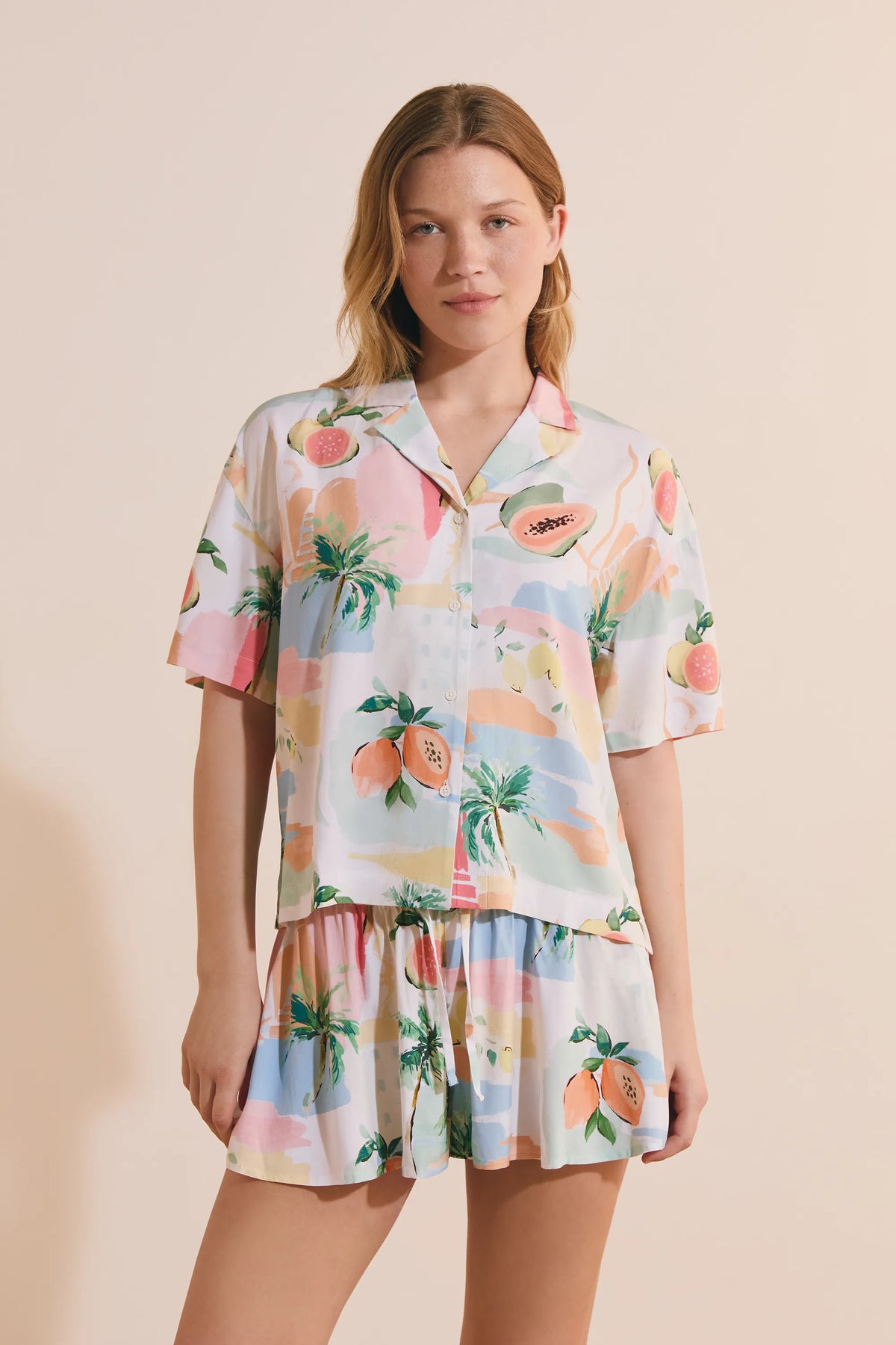 PRINT. WHITE BACKGR