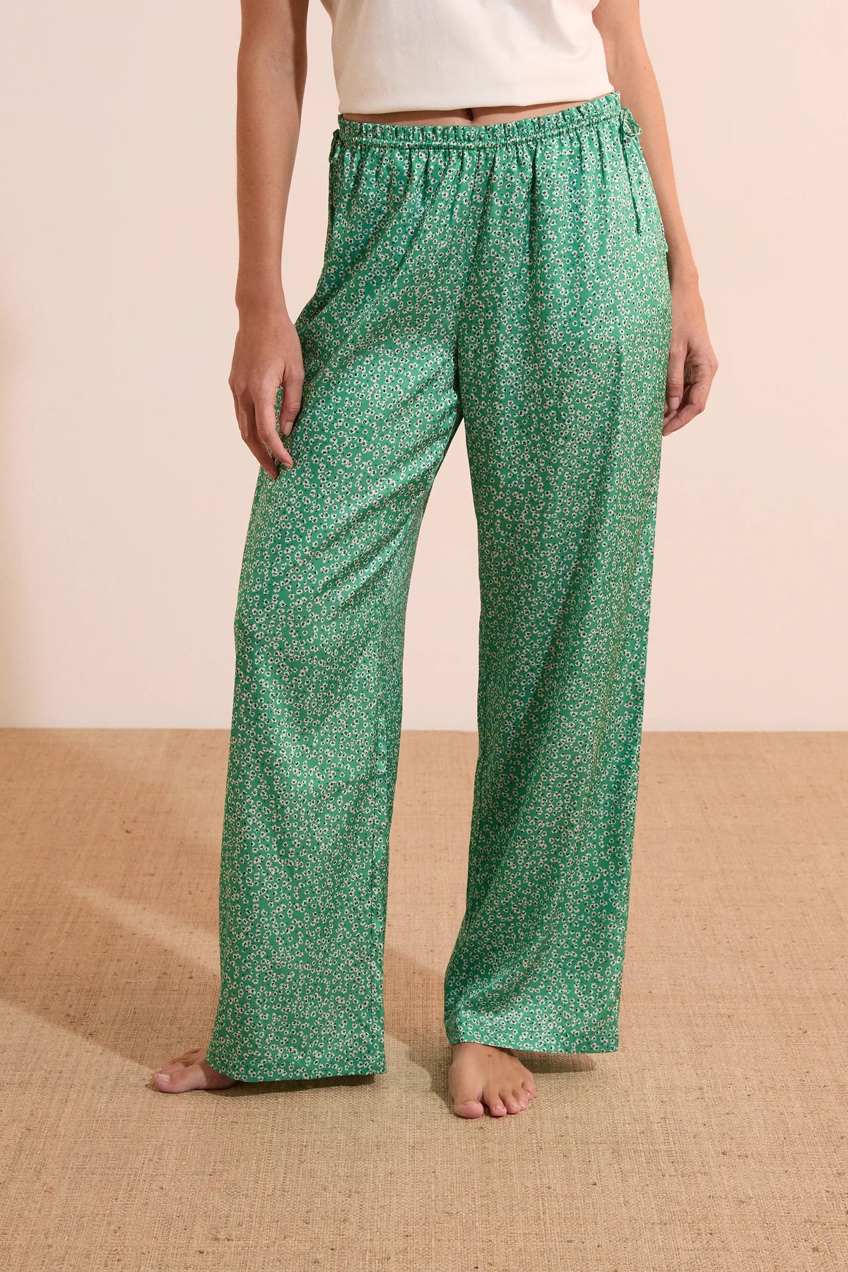 PRINT. GREEN BACKGR