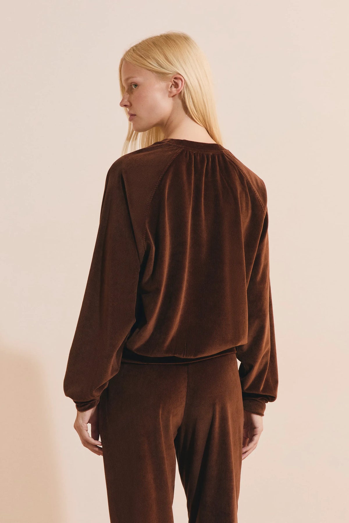 TAUPE