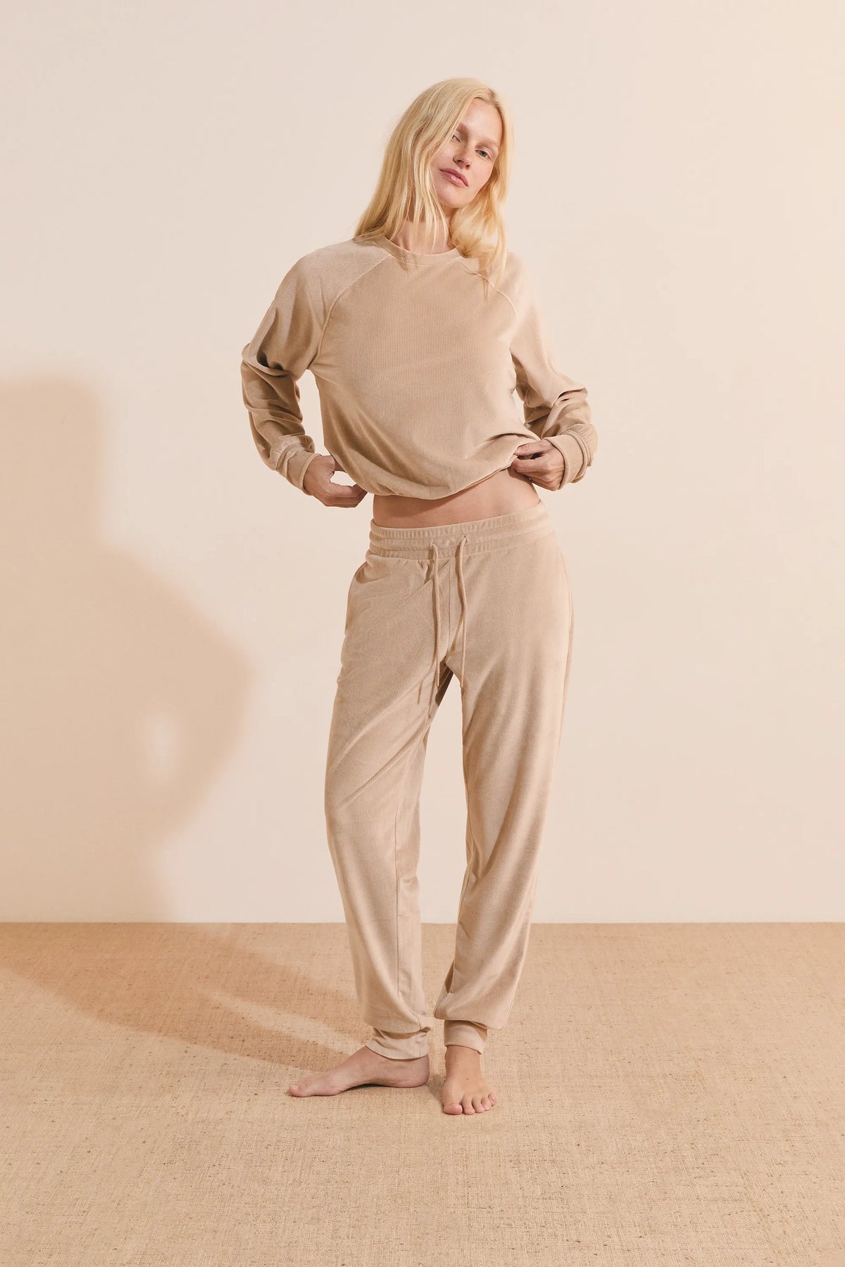 BEIGE