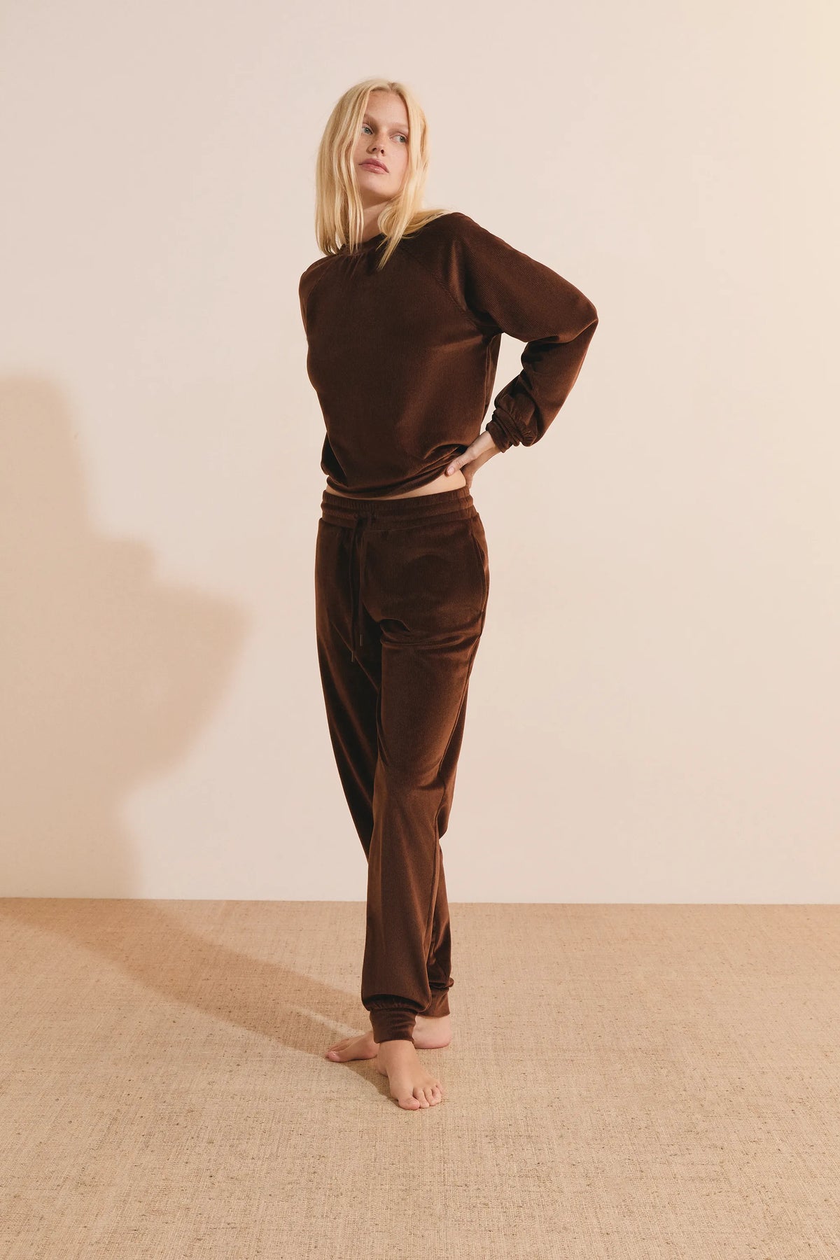 TAUPE