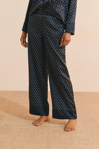 PRINT. NAVY BACKGR