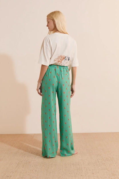 GREEN