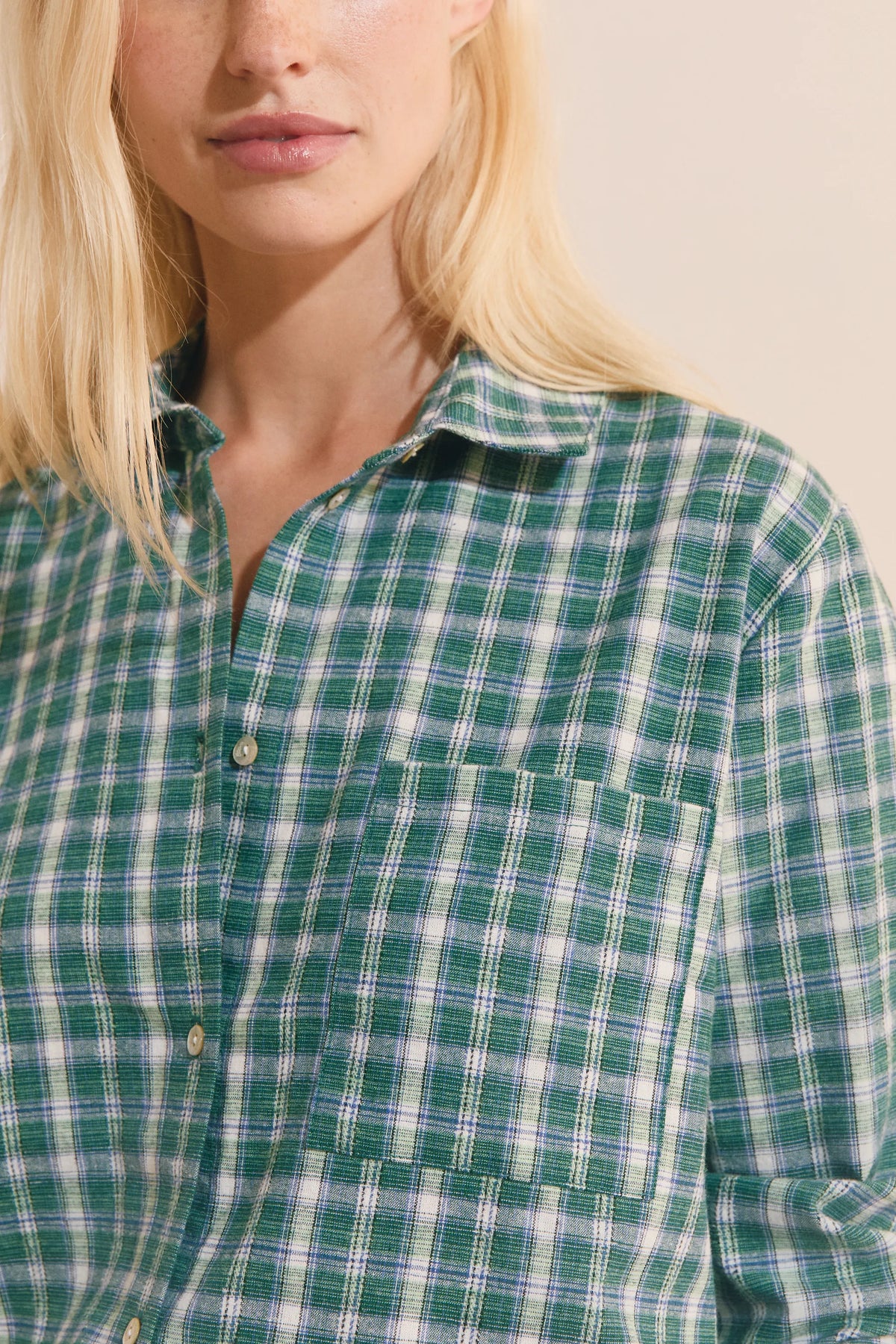 GREEN