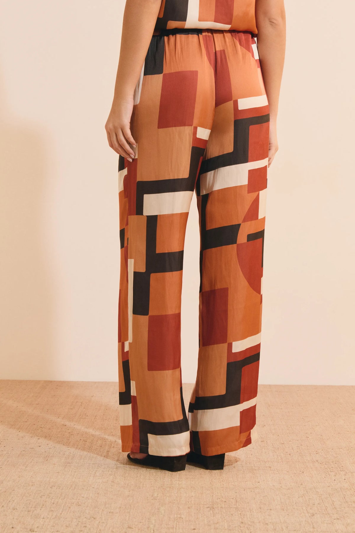 PRINT. BROWN BACKGR
