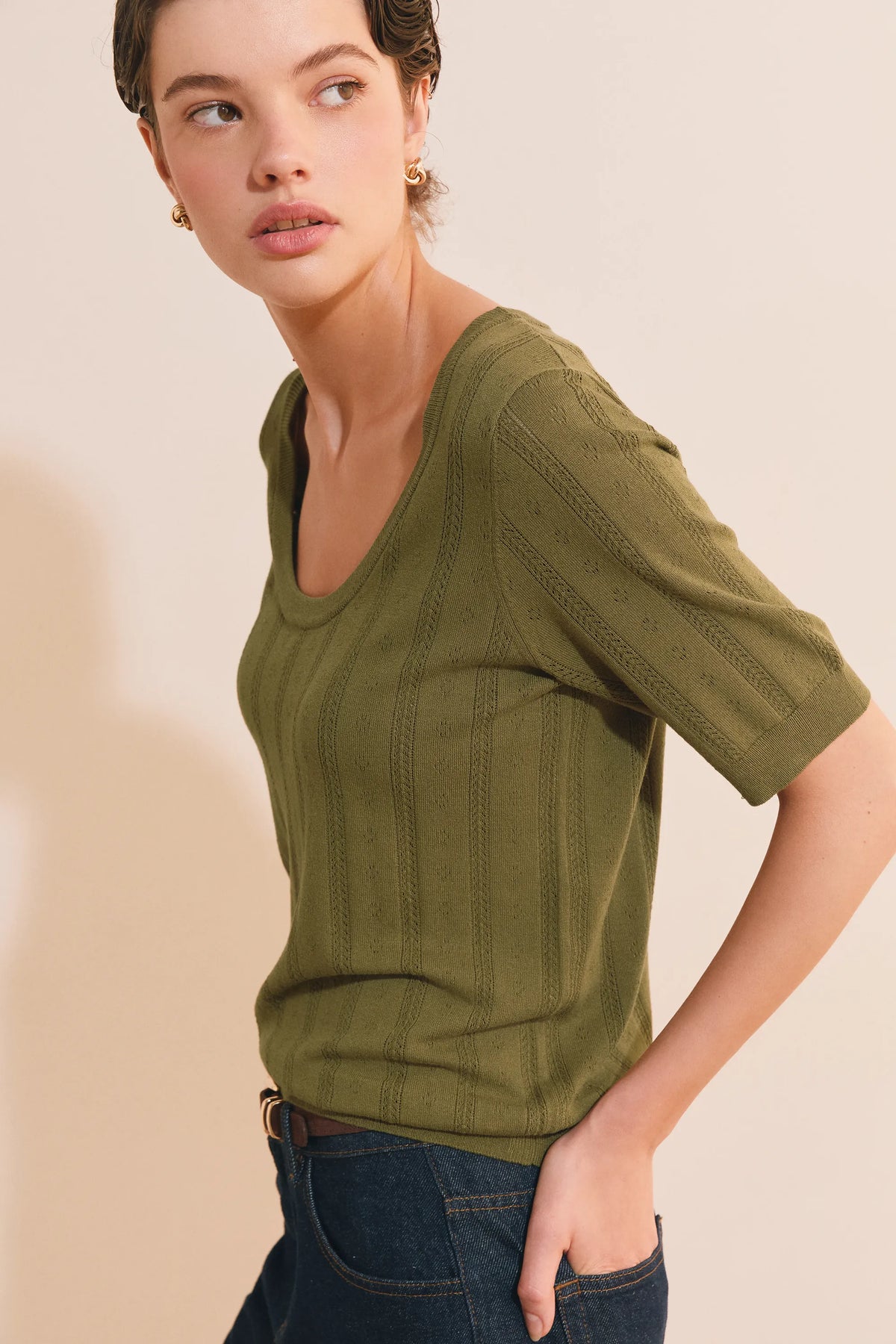 KHAKI