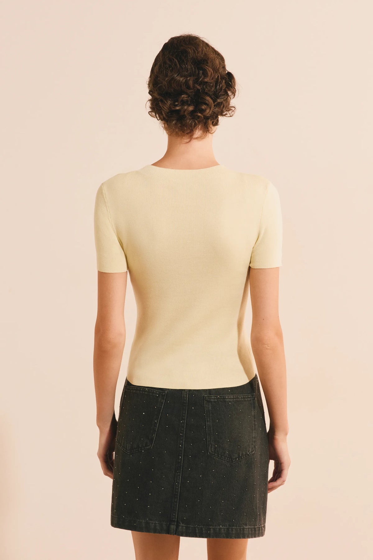 PALE YELLOW