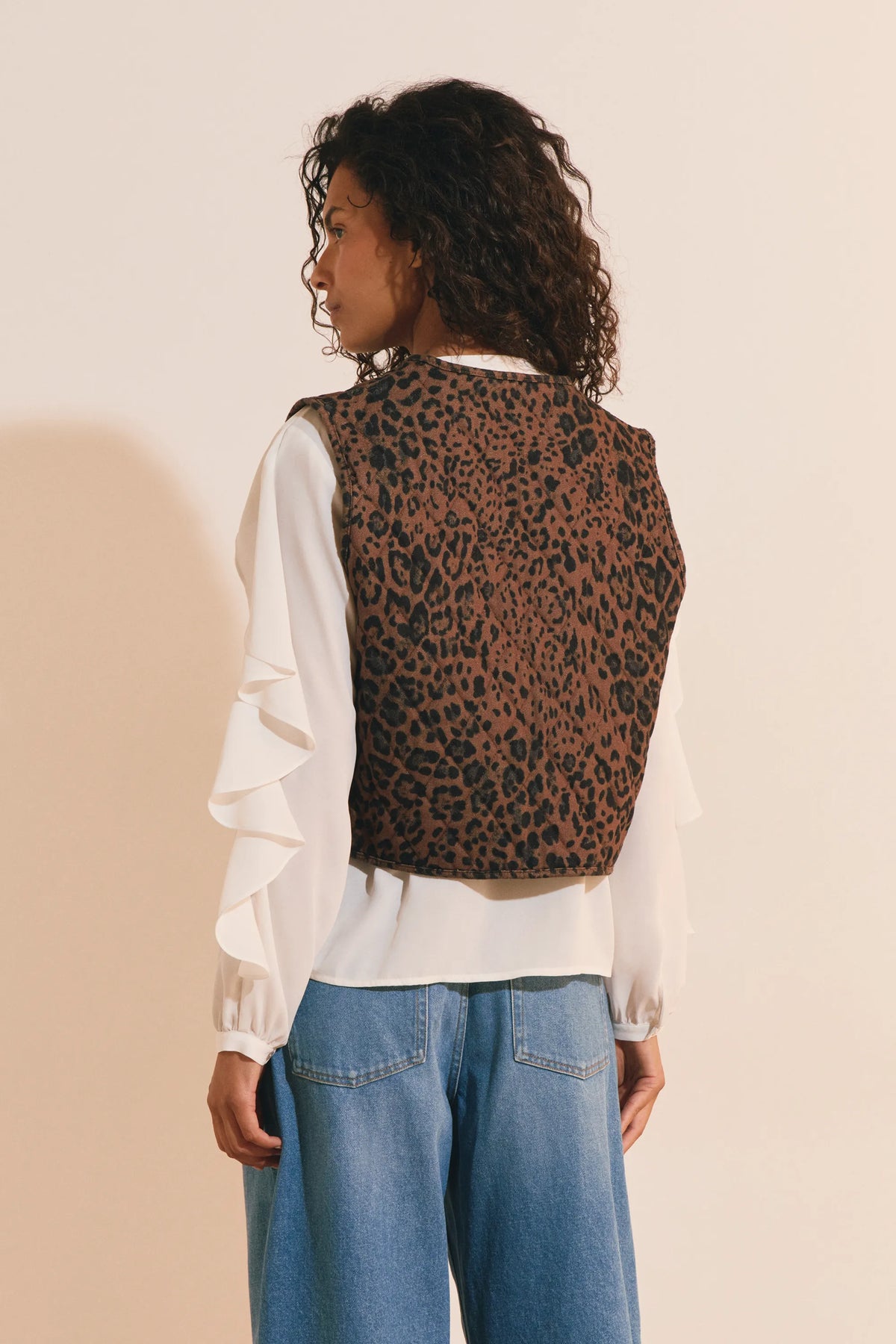 PRINT. BROWN BACKGR